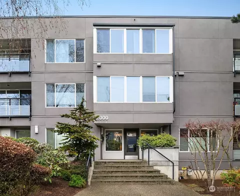 2000 W Barrett St #206, Seattle, WA 98199