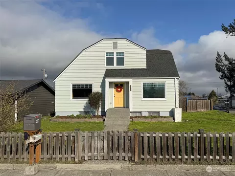 Exterior - 406 W Alder St, Sequim, WA 98382 photo 7 of 8