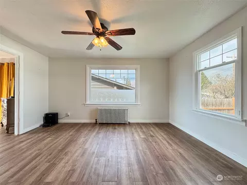 Dining - 406 W Alder St, Sequim, WA 98382 photo 1 of 1