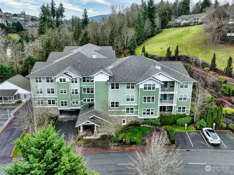 4406 Providence Point Pl SE #108, Issaquah, WA 98029