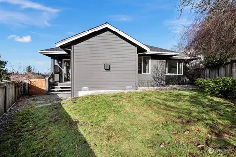 Exterior - 2826 202nd St SE, Bothell, WA 98012 photo 4 of 7