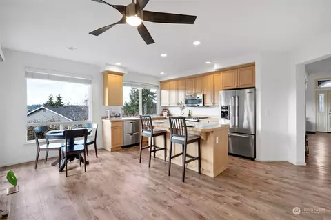Kitchen - 2826 202nd St SE, Bothell, WA 98012 photo 2 of 4