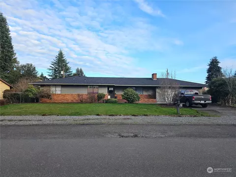 1102 S Silver St, Centralia, WA 98531
