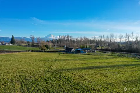 24528 Buckley Tapps Hwy E, Buckley, WA 98321