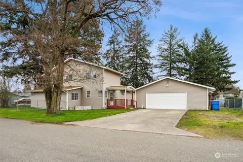 1702 118th St S, Tacoma, WA 98444