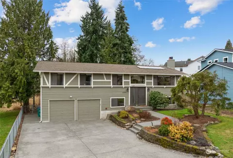 12035 NE 133rd Pl, Kirkland, WA 98034