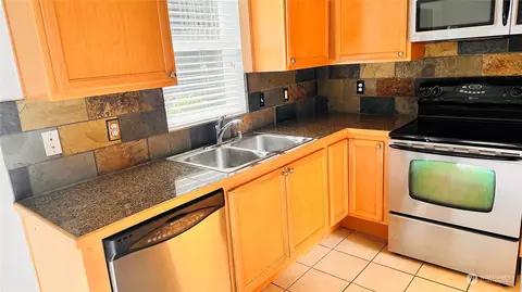 7220 Rainier Dr #110, Everett, WA 98203 photo 6