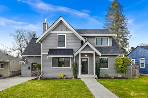 2717 Lynn St, Bellingham, WA 98225