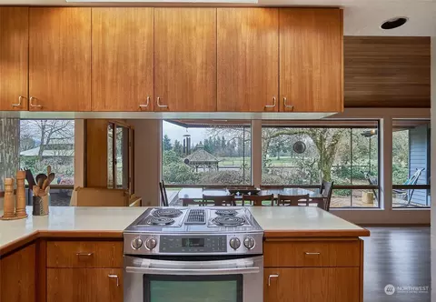 Kitchen - 27801 SE 403rd St, Enumclaw, WA 98022 photo 4 of 4