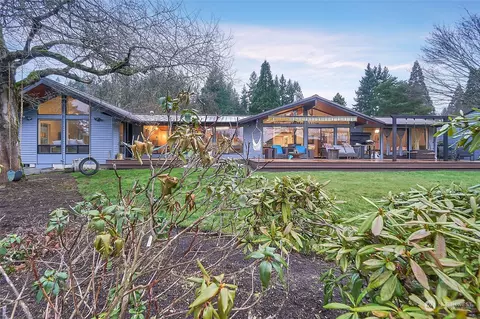 Exterior - 27801 SE 403rd St, Enumclaw, WA 98022 photo 7 of 11