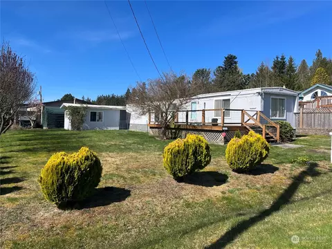 8483 Selder Rd, Blaine, WA 98230