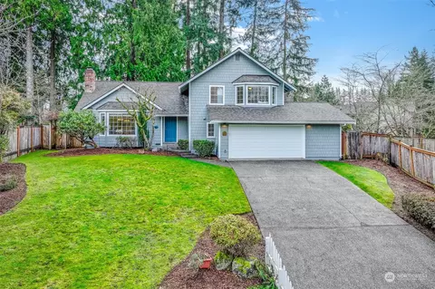 17709 NE 137th Ct, Redmond, WA 98052