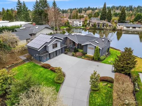1407 86th Ave NE, Clyde Hill, WA 98004