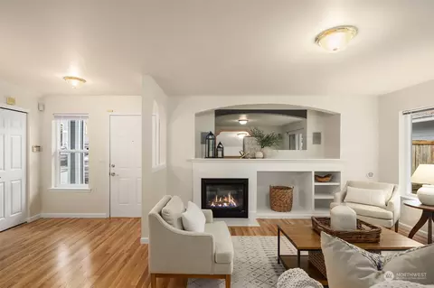 Living - 2201 192nd St SE #T 101, Bothell, WA 98012 photo 2 of 5