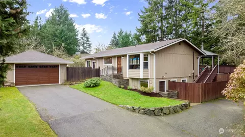 3012 Hunt St, Gig Harbor, WA 98335