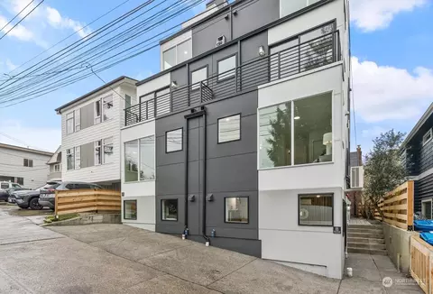 9234 35th Ave SW #D, Seattle, WA 98126