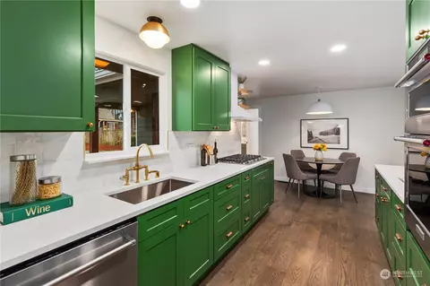 Kitchen - 21613 6th Ave W, Bothell, WA 98021 photo 2 of 4