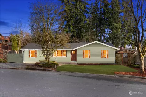 21613 6th Ave W, Bothell, WA 98021