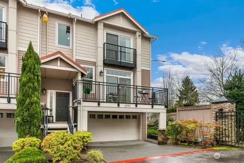 12701 SE 41st Pl #323, Bellevue, WA 98006