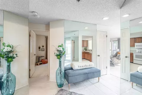 15209 Sunwood Blvd #B23, Tukwila, WA 98188