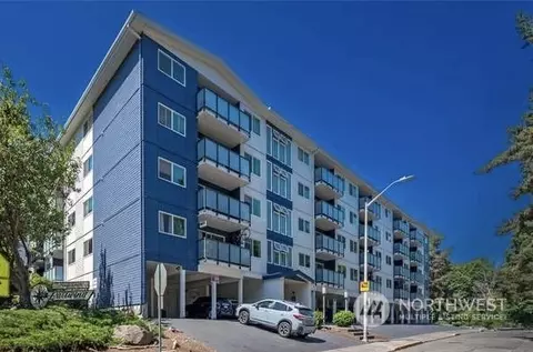 3711 26th Pl W #106, Seattle, WA 98199