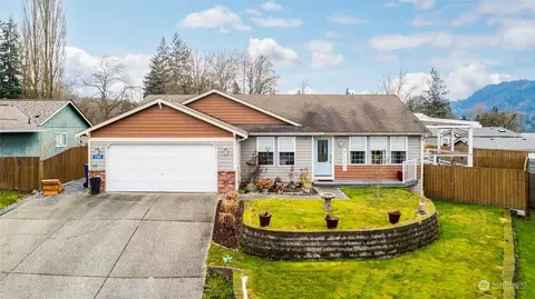 17165 Zoya Dr, Mount Vernon, WA 98274