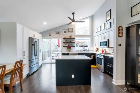Kitchen - 22205 5th Dr SE, Bothell, WA 98021 photo 1 of 3