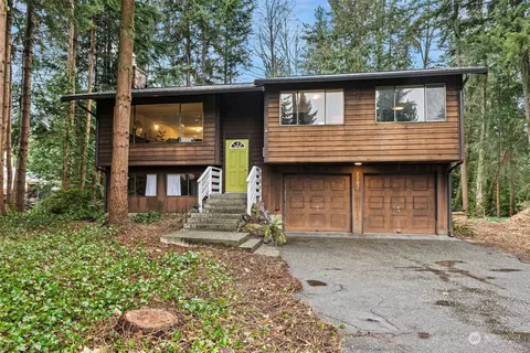 7787 Diane Ct NE, Bremerton, WA 98311