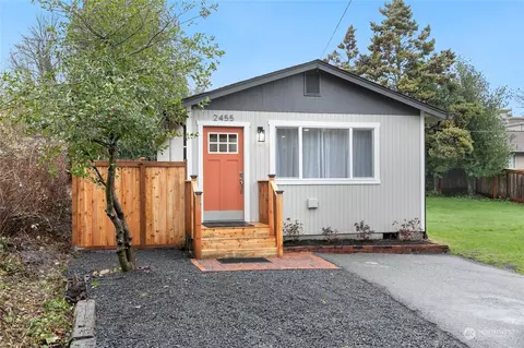 2455 Snyder Ave, Bremerton, WA 98312