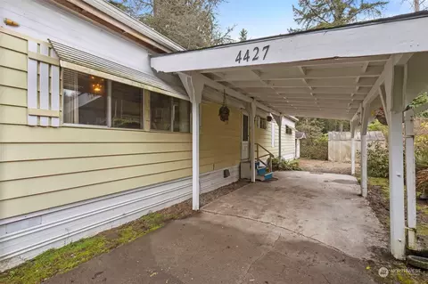 4427 SE Inwood Ln, Port Orchard, WA 98367
