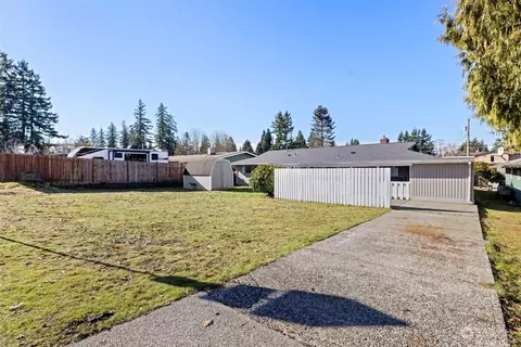 Exterior - 7703 Easy St, Everett, WA 98203 photo 8 of 10
