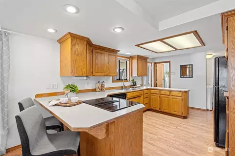 Kitchen - 7703 Easy St, Everett, WA 98203 photo 1 of 5