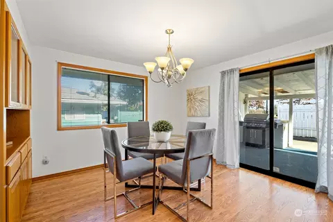Dining - 7703 Easy St, Everett, WA 98203 photo 1 of 2