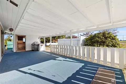 Exterior - 7703 Easy St, Everett, WA 98203 photo 5 of 10