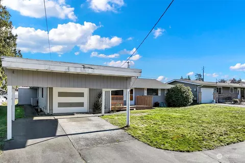 Exterior - 7703 Easy St, Everett, WA 98203 photo 2 of 10