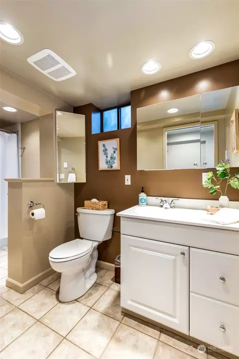 Bath - 10416 NE 195th St, Bothell, WA 98011 photo 5 of 5