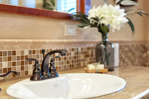 Bath - 10416 NE 195th St, Bothell, WA 98011 photo 2 of 5