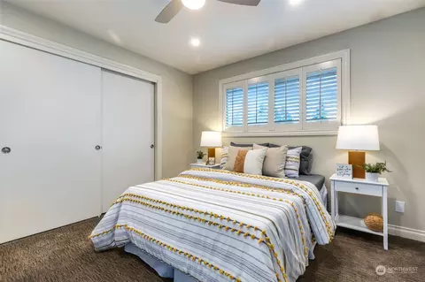 Bedroom - 10416 NE 195th St, Bothell, WA 98011 photo 1 of 4