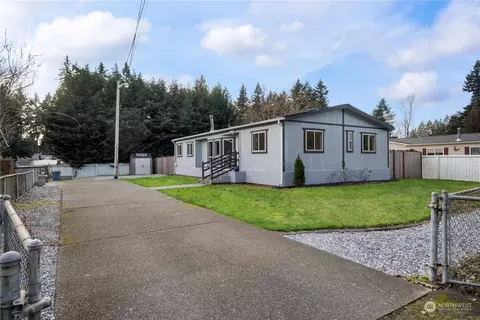 20910 Bonanza Dr E, Bonney Lake, WA 98391