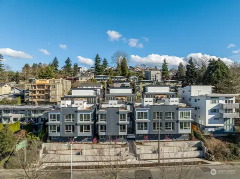 3412 15th Ave W #B, Seattle, WA 98119