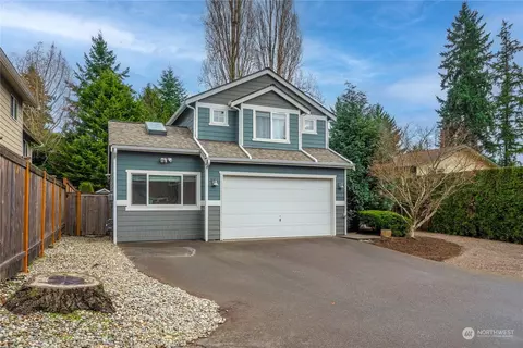 7513 NE 195th St, Kenmore, WA 98028
