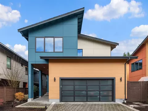 8307 NE 120th St, Kirkland, WA 98034