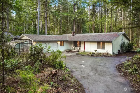6704 Westhill Ct SW, Olympia, WA 98512