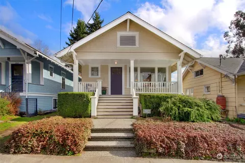 3912 Burke Ave N, Seattle, WA 98103