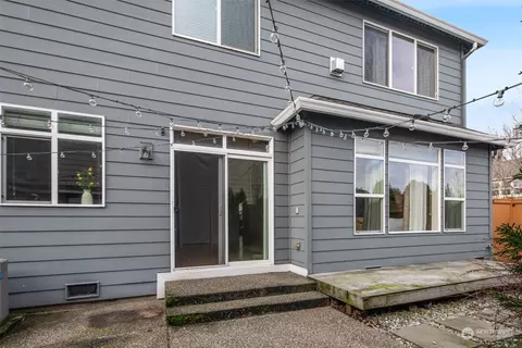 Exterior - 15621 36th Ave SE, Bothell, WA 98012 photo 5 of 5