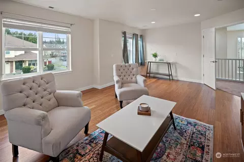 Living - 15621 36th Ave SE, Bothell, WA 98012 photo 5 of 5