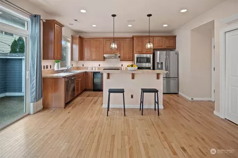 Kitchen - 15621 36th Ave SE, Bothell, WA 98012 photo 1 of 4