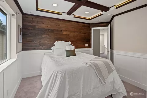 Bedroom - 15621 36th Ave SE, Bothell, WA 98012 photo 2 of 5