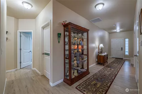 Entry Way - 7257 Radius Loop SE, Lacey, WA 98513 photo 2 of 2