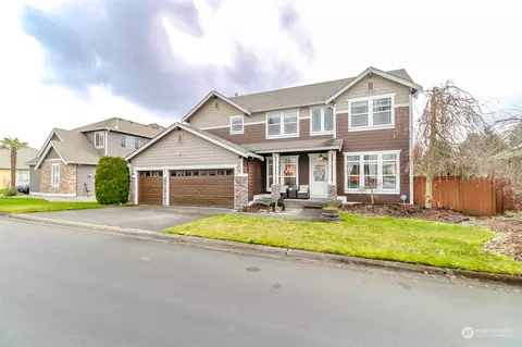 18027 92nd Ave E, Puyallup, WA 98375